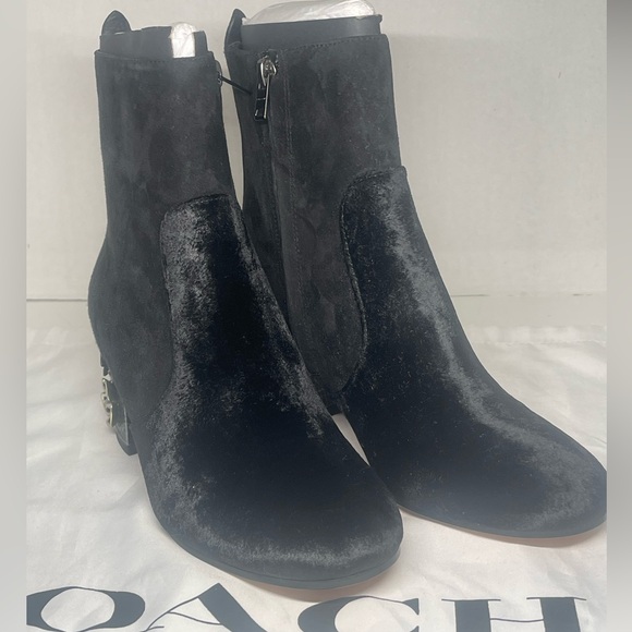 Coach Juliet Velvet Tea Rose Booties Black Womens Size 5 BRAND NEW NO BOX - Picture 8 of 11
